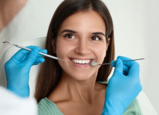 Choosing the Right Cosmetic Dentist: What to Know Cosmetic Dentist